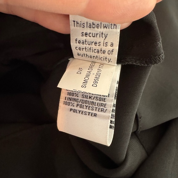 Diane Von Furstenberg Simonia Silk Black and White Ruffled Tiered Dress Size 6 - Picture 9 of 11